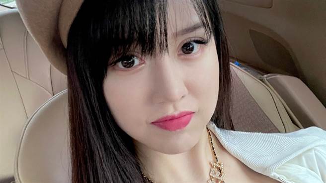 Yumi发文澄清自己并非小三却遭到李靓蕾与网友们打脸。（图／微博@By2_Yumi孙雨）