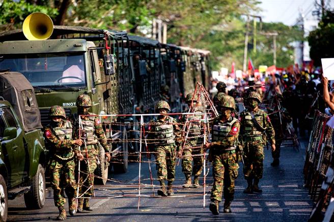 BBC报导，缅甸军队在7月进行大规模屠杀，至少施虐40名男性平民致死。（资料照／TPG、达志影像）