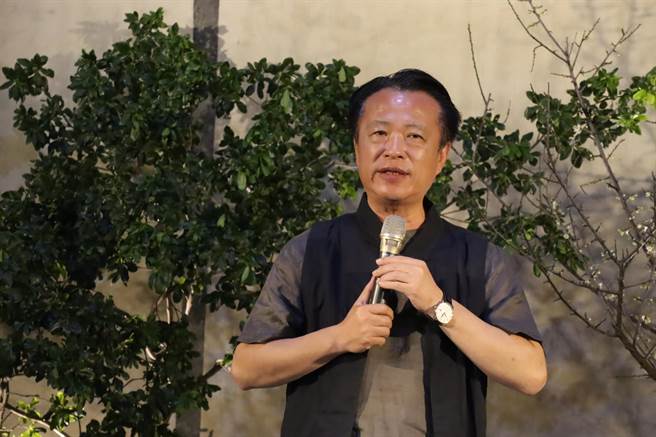 嘉義縣長翁章梁今針對縣市合併議題受訪，指昨蔡英文總統等人的會議，針對雲嘉嘉合併只有稍微溝通一下意見，尚未有期程表。（呂妍庭攝）