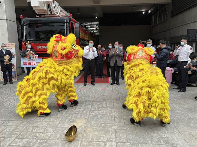 消防署補助新北市消防局汰換老舊消防車，今舉行交車典禮。（王揚傑攝）