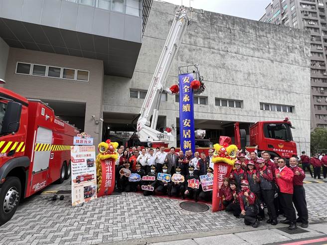 消防署補助新北市消防局汰換老舊消防車，今舉行交車典禮。（王揚傑攝）