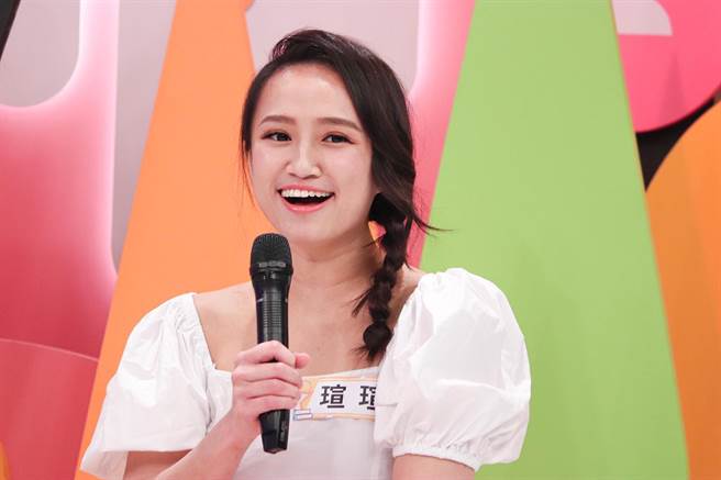 瑄瑄聊第一次见长辈趣事。（中天综合台提供）