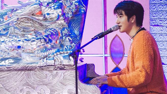 王力宏今日中午再度發文道歉，表示「準備暫時退出演藝圈」，這又讓網友再度炸鍋討論，認為王力宏暫時退出演藝圈，「太沒誠意」。（圖／翻攝自王力宏臉書）