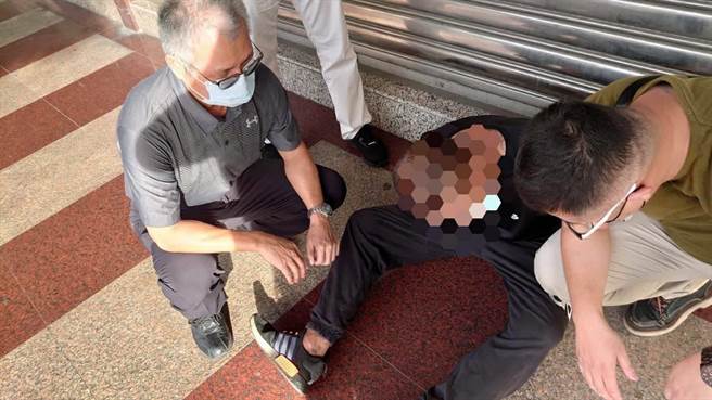 賴姓男子朝警開槍，但因員警未看到扣板機，桃檢僅依槍砲罪嫌起訴。(翻攝照片／蔡依珍桃園傳真)