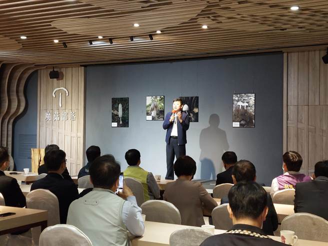 方世文强调台湾的蕈菇产业具有智农栽培管理优势，但要走出台湾，走向世界市场化规模化的生产才更有意义。（谢琼云摄）