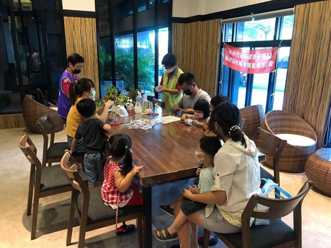 中市资源回收分级认证，获社区、团体及事业单位报名响应。（台中市环保局提供／陈淑芬台中传真）