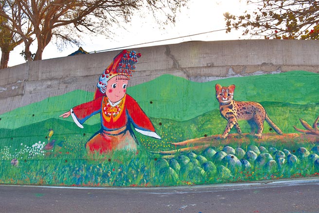 苗栗县通霄镇乌眉社区妈祖石虎彩绘19日公开展示。（谢明俊摄）