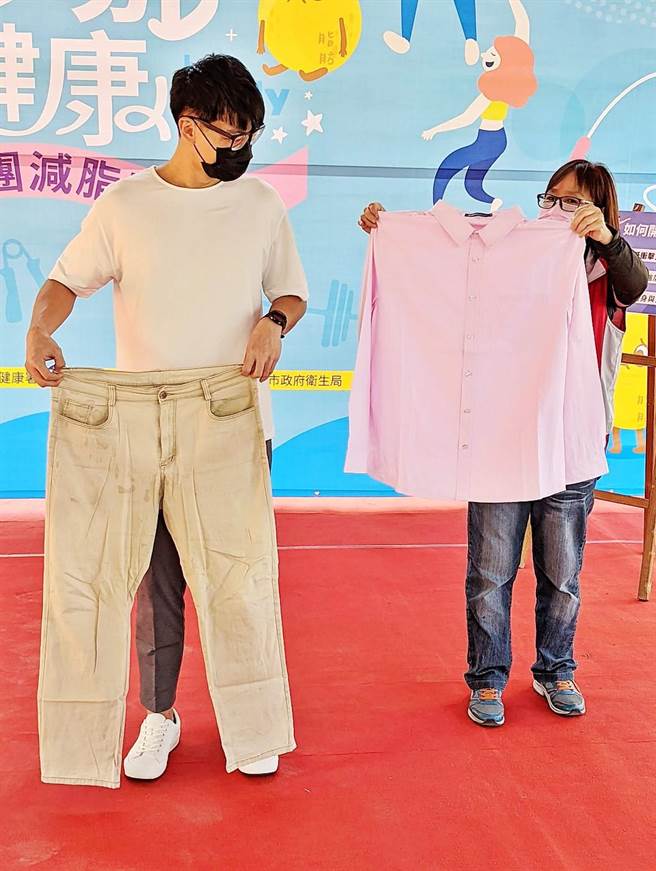 個人組冠軍陳博鈞分享增肌減脂成效。（嘉義市政府提供∕呂妍庭嘉義傳真）