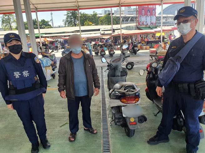 70岁的黄姓男子日前早上至东区復兴路一带返家时却遍寻不着机车，报警求助，警方研判其应是记错停放位置，果真在距离500公尺处顺利找到机车。（台中市第三分局提供／冯惠宜台中传真）