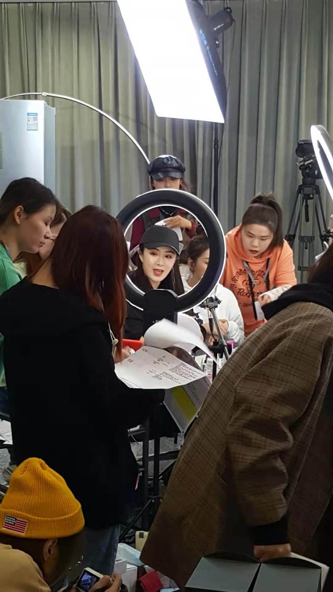 大陸稅務部門人士透露，除薇婭（逃漏稅）外，還有部分頭部主播沒有披露。（葉文義攝）