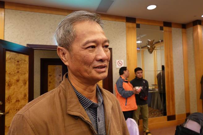 国立台东大学与饭店业者合作透过绿色餐饮认证计画协助採购行销凤梨释迦、米、蔬菜等友善环境农产品。