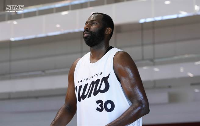 台中太阳宣布签下第三位具有NBA资歷洋将莱特。(台中太阳提供)