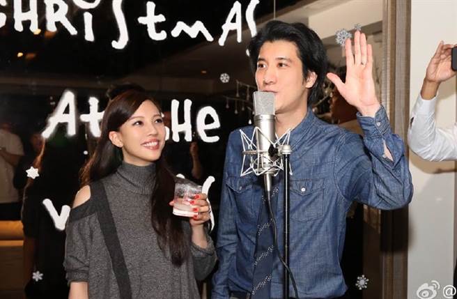 回顾今年以来已有四对名人离婚，网友好奇哪个男方最无辜？不料乡民竟一致选他，直呼「终于解脱」。（图／截自李靓蕾微博）