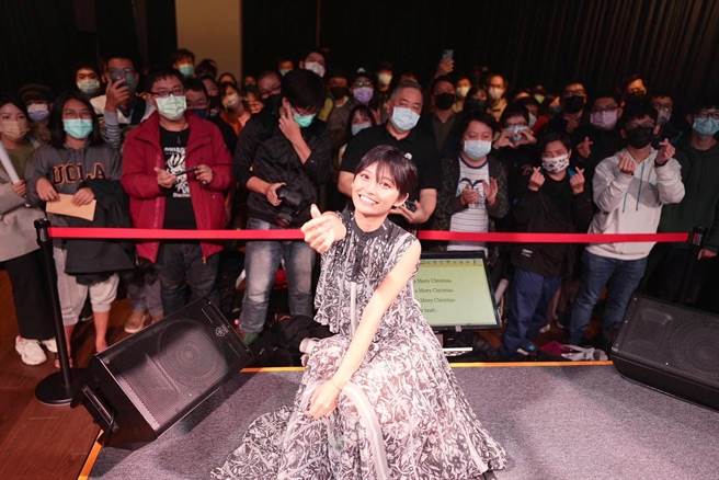 女星兼歌手祈锦鈅。(图/摘自 祈锦鈅 脸书)
