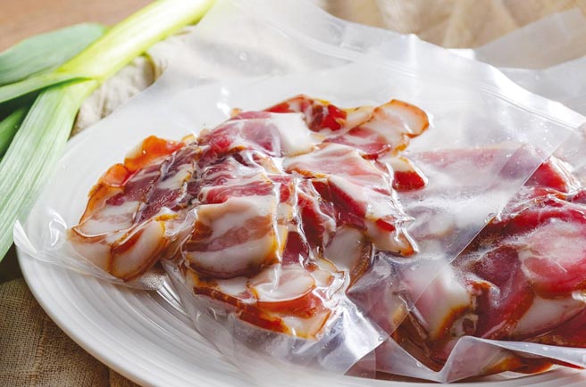 果木小薰果木烘焙腊肉切片包。图／果木小薰提供