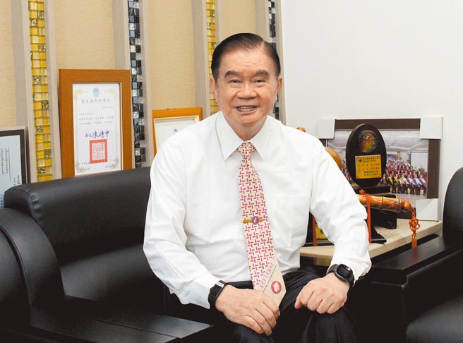 富伟集团总裁萧文龙。图／陈仁义
