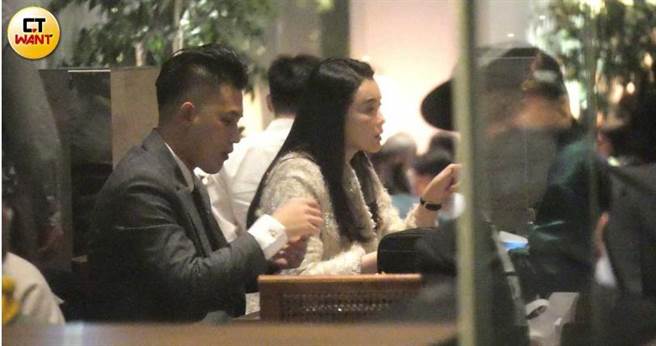 用餐過程中蕭淑慎似乎話匣子打開了一直講沒完。（圖／本刊攝影組）