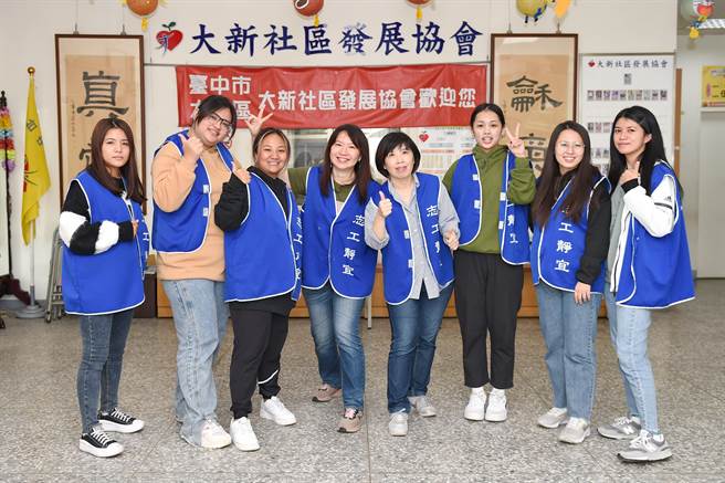 静宜大学原住民专班深入社区关怀据点，服务社区共创青银双赢！（静宜大学提供）