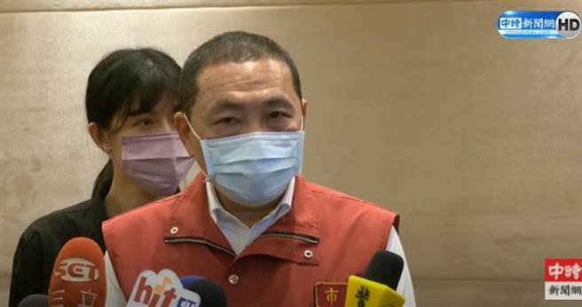 新北市長侯友宜出席市政會議。(取自中時新聞網直播)