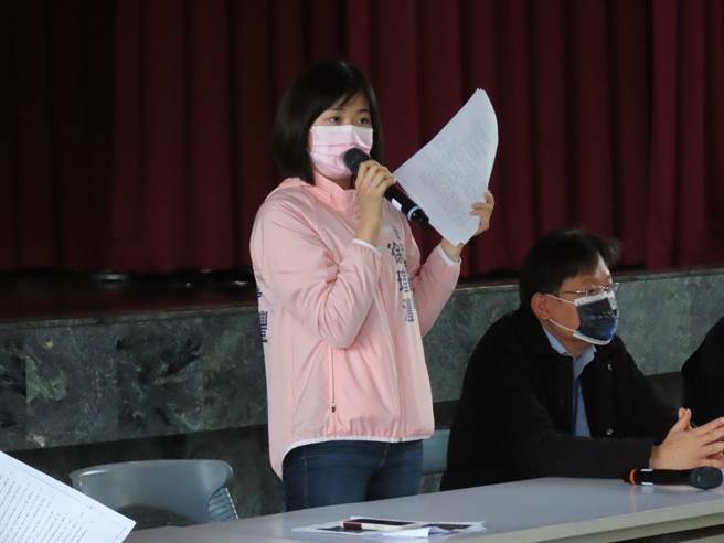 市議員徐瑄灃指出，市府應該從優從寬發放為民眾爭取權益，盡早處理補償相關事宜。(市議員徐瑄灃服務處提供)