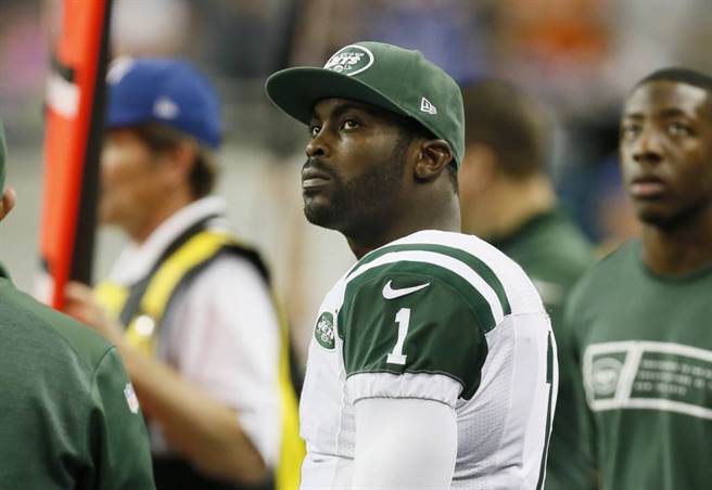 前NFL球员麦可维克因为斗狗场案件入狱近两年。（美联社资料照）