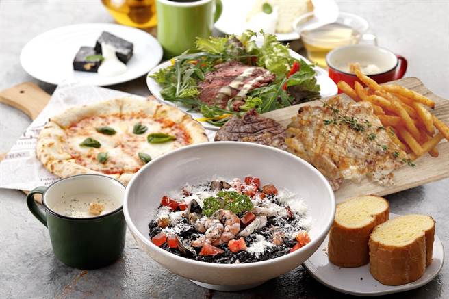 统一时代百货台北店的BEPPIN PASTA耶诞分享餐，原价2999元，特价2699元。（统一时代百货台北店提供）