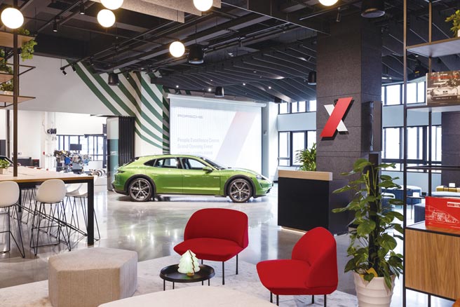 以「Destination Porsche」概念啟發打造而成之台灣保時捷人才卓越中心，屬全球首座。圖／業者提供