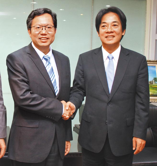 2024谁是民进党接班人选？阿扁认为要看蔡总统的想法。图为2014年新科桃园市长郑文灿（左）拜会台南市长赖清德（右），请益绿色执政的经验。（本报资料照片）