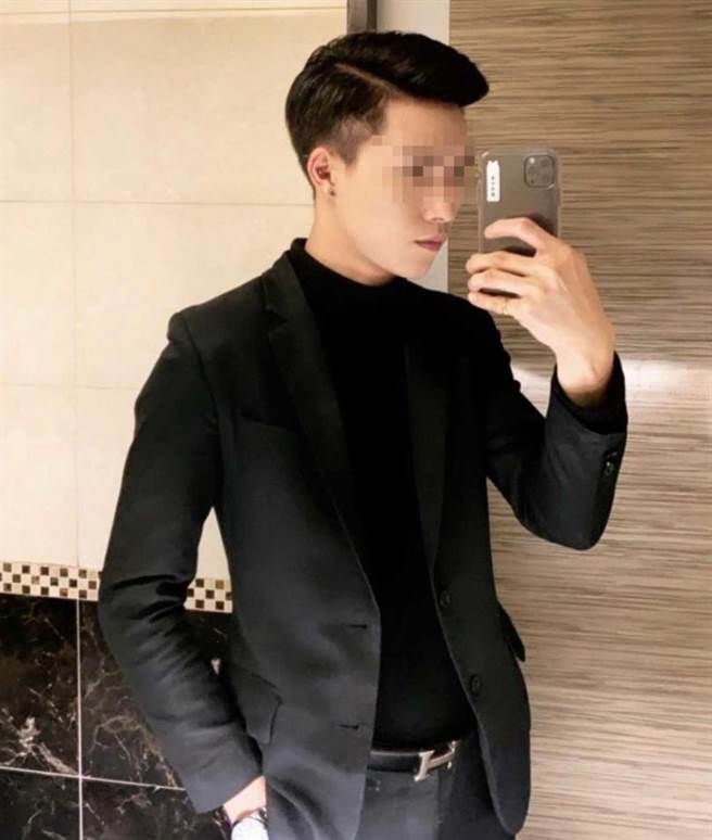 黄男长相帅气，还有1双勾人电眼，穿上西装就像帅气的韩国男星，许多女客掉进他的情感陷阱无法自拔。（图／读者提供）