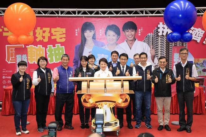 2021台中购物节开跑以来屡创佳绩，登录消费总金额破291亿元全国第一，较去年成长223％，创下好口碑。（台中市政府提供）