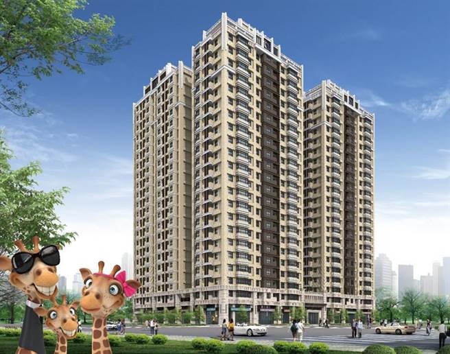 台中购物节日前在眾人见证下压轴抽出「千万好宅」，由住屏东的陈小姐抽中，她现身受访说，接到市长电话当下又惊又喜，很开心有此福分。（台中市政府提供）