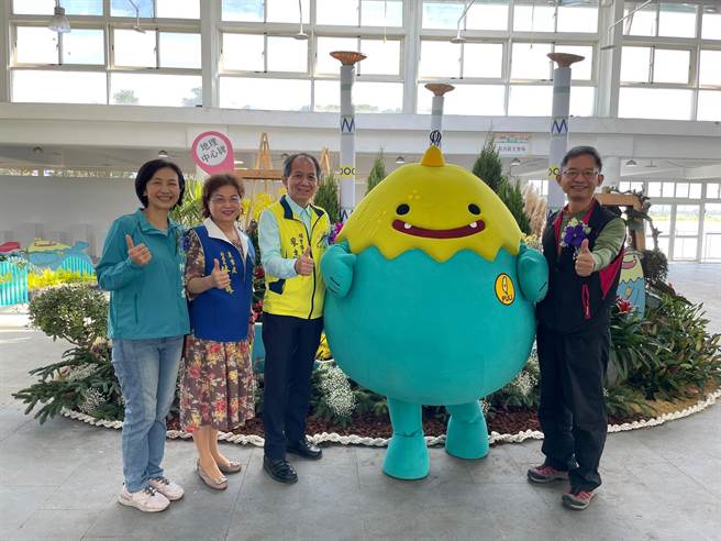 南投埔里「2021花卉展-花游趣」将在耶诞节与民眾见面，今年埔里公所还特别请到埔里吉祥物噗哩担任代言人。（公所提供／吴建辉南投传真）