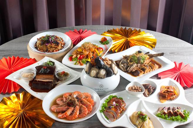 桃園喜來登酒店今年強打外帶年菜組合，除了5人份、10人份的當日現作外帶年菜組外，還有5菜1湯的冷凍年菜組。（桃園喜來登酒店提供／陳夢茹桃園傳真）