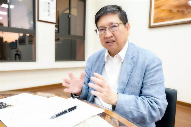 楊文科指民進黨要強行竹竹合併，完全是選舉考量，如何有助國家發展。（羅浚濱攝）