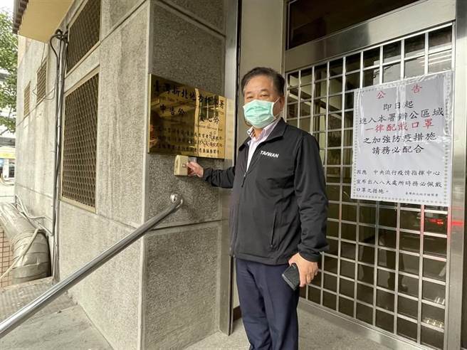 新北市树林区农会今年3月展开理监事选举，未料却有基层会员向检调指控，原有意投入理事长之争的前立委廖本烟有贿选嫌疑，检方近日侦结，廖本烟获不起诉处分。（蔡雯如摄）