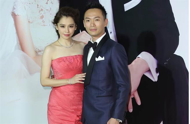 徐若瑄丈夫李云峰（右）23日发声明护妻。（中时资料照 粘耿豪摄） 