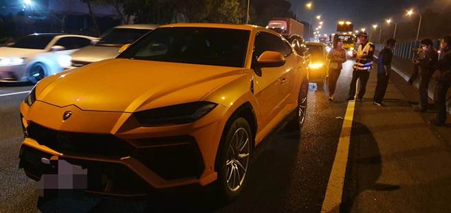 國道1號北向188.1公里，發生連環車禍，造成嚴重回堵。（民眾提供／吳敏菁彰化傳真）