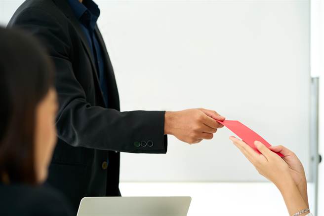 2022红包股来了！股市大咖的11檔「展望好股」。(示意图/shutterstock)