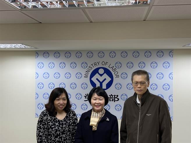 劳动基金运用局从今年7月起废止券商评核遴选机制，并且取消投信选择 。（林良齐摄）