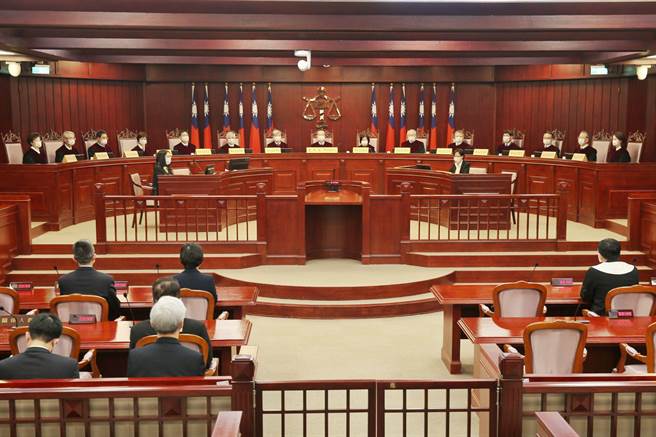 立法委员李俊俋等38人，因国家安全会议秘书长权限疑义事件，认为国家安全会议应受立法院的监督，声请释宪案。（本报资料照片）