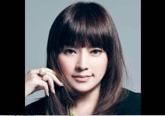 唐绮阳昨(23日)在脸书发文提醒，圣诞节的夜晚因为金冥第二次合相，要小心负能量爆棚。（图／翻摄自唐绮阳脸书）