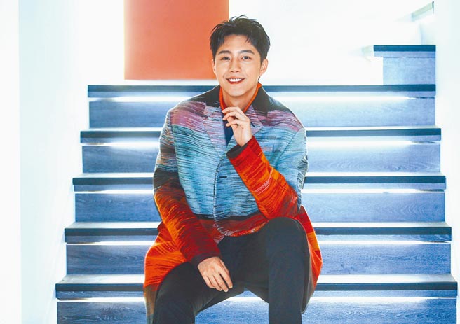 蔡凡熙昨為主演新片《再說一次我願意》造勢。（粘耿豪攝）