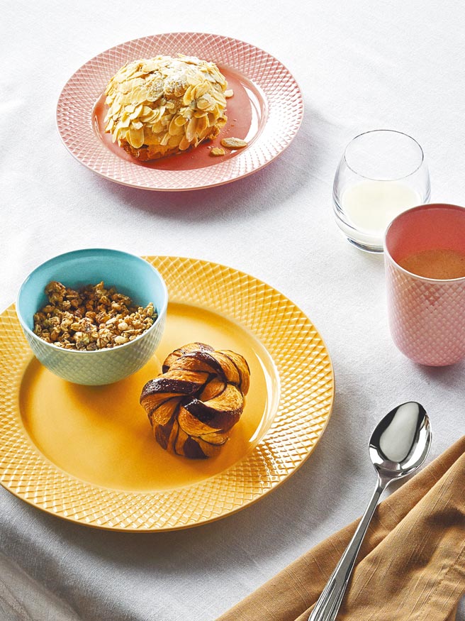 Lyngby Porcelan Rhombe菱紋餐盤杯碗系列，1100至3000元。（北歐櫥窗提供）