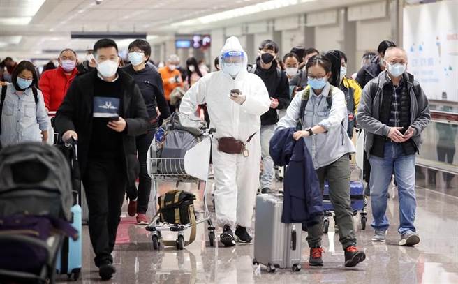 春节检疫专案启动以来，首批选择「10＋4」方案的民眾24日陆续期满。（示意图／范扬光摄）
