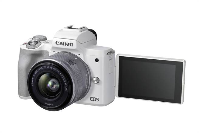 Canon EOS M50 Mark II，单机身定价1万7900元；31日前买单机身／镜组，送HG-100TBR原厂小脚架、LP-E12原厂电池。（Canon提供）
