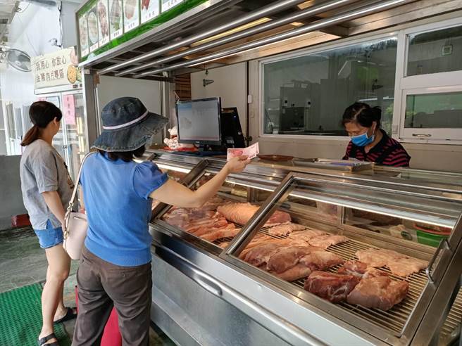 莱猪攻防第二回合？福岛食品开放「经贸」、「食安」再成攻防重点。(图/中时资料照)