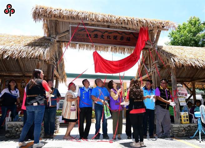 原住民族委員會為提供原住民族地區及都會聚落429處文健站照顧服務。（報系資料照）