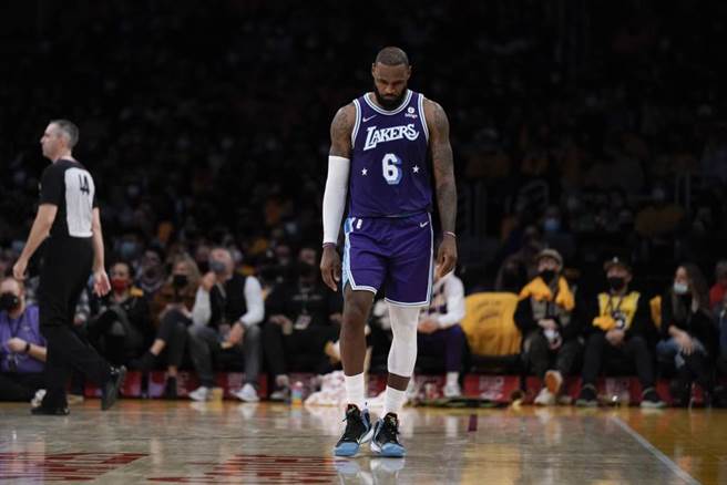 詹姆斯在IG贴图打哑谜，令人猜不透。（美联社资料照）