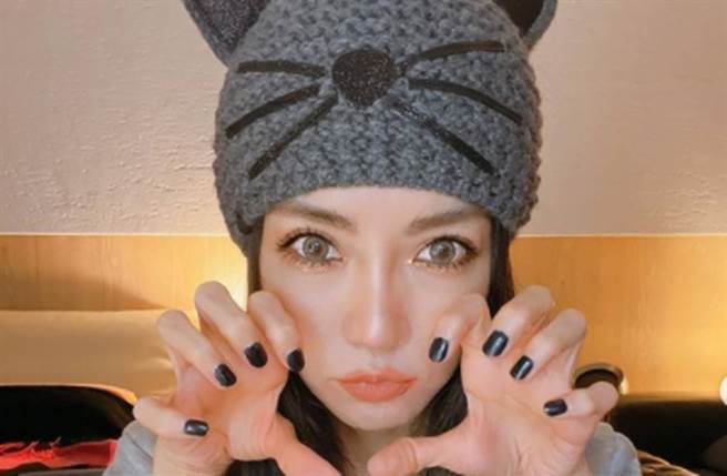 谢金燕47岁依旧保养得宜。(图／翻摄自谢金燕IG)