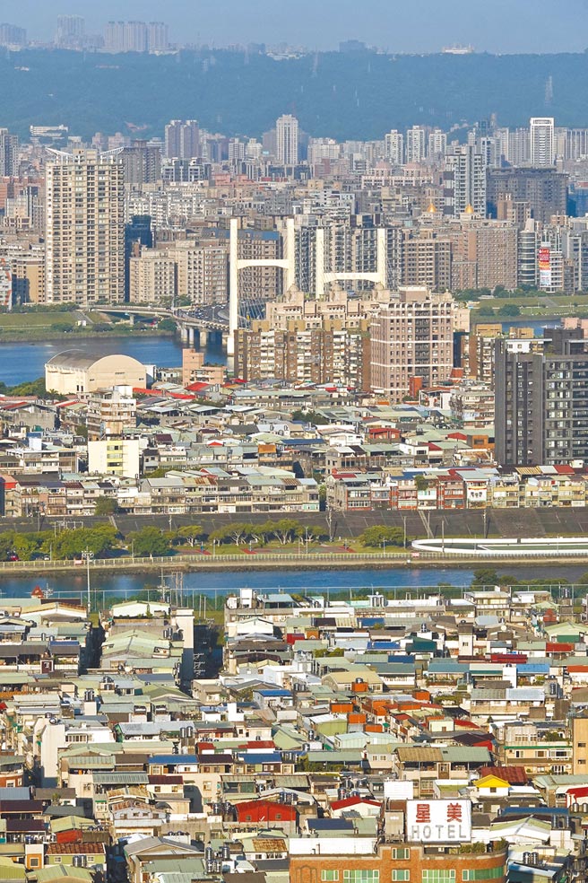 台北士林区、延平北路、芦洲、五股一带。（本报资料照片）